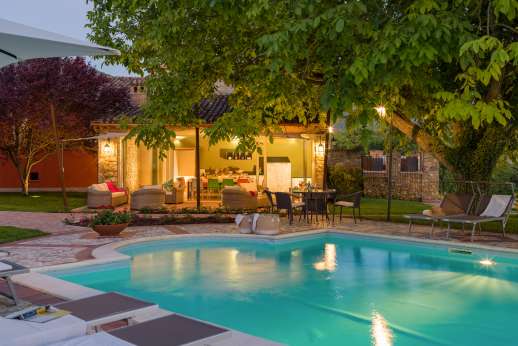 Solomonio - Take a refreshing evening swim and relax by the pool