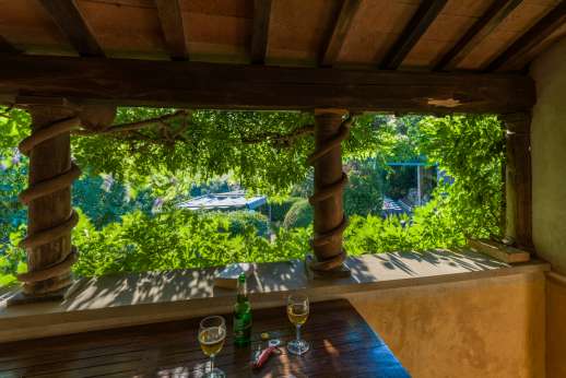 Val Ferrone - A picture-perfect Umbrian stone farmhouse amid olive groves near lake Trasimeno.  Lovely garden, with a private pool & great views fo the surrounding hills