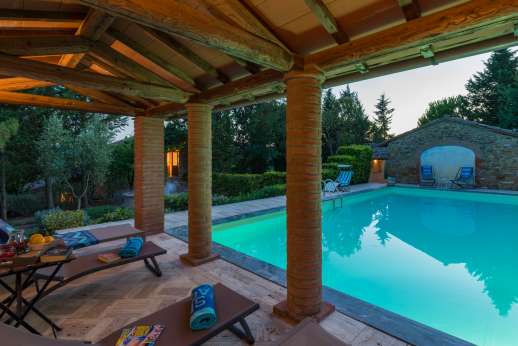 Val Ferrone - Pool terrace with roofed loggia.