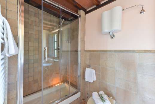 Val Ferrone - Bathroom.