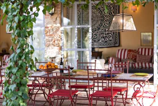 La Sobole - This villa is a great home for large parties, boasting multiple indoor and outdoor living areas
