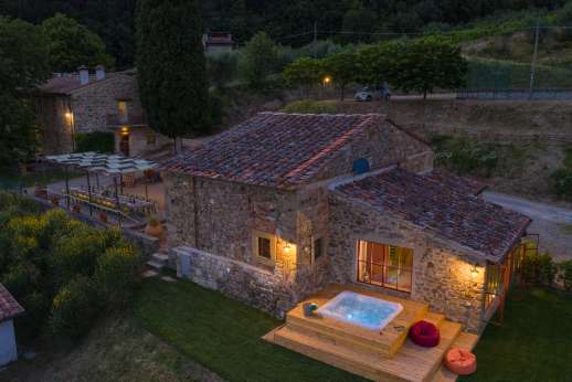 Il Borgo di Petroio - Artist Jane Dierberger stayed at the villa and produced some amazing paintings (www.JaneDierberger.Art)
