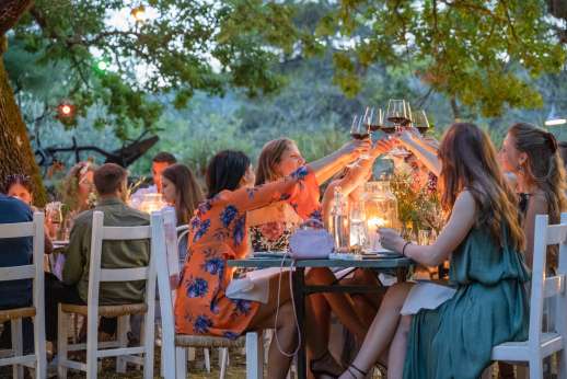 Weddings at Torre Palazzone - Guests enjoying their day