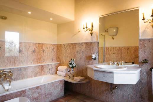 Palazzo Cheto - First floor air-conditioned suite with double bed