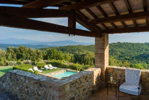 Belsguardo - Panoramic terrace looking out over the pool and surrounding vineyards.