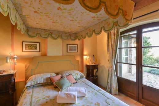 Belsguardo - Guesthouse air-conditioned double bedroom with en-suite