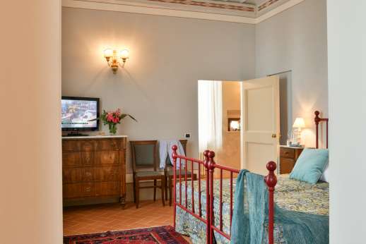 Santa Gelsa - The cosy and comforting bedroom Lucca