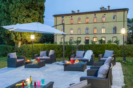 Santa Gelsa - At sunset, hop on over to the large, shaded outdoor living area, just above the swimming pool, for a glass of wine and plate of crostini Toscani.