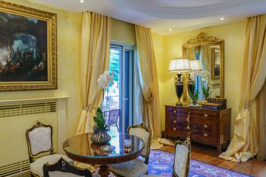 Villa Soele - The villa has an ornate antiquity