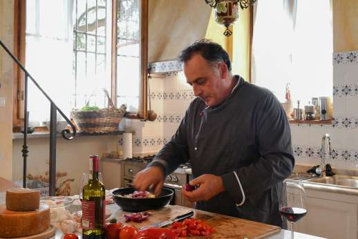 Palazzo Nelle -Classic Italian food cooked right in your villa