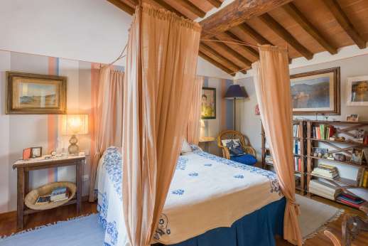 Staffed weddings at The Estate of Petroio - Air conditioned four poster double bedroom in the west wing.