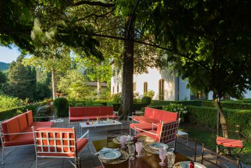 Villa Di Masseto - Outdoor seating enjoys amazing views