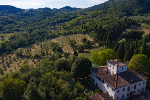 Villa di Masseto - The pool is set about 30m/yards from the villa on a lower terrace