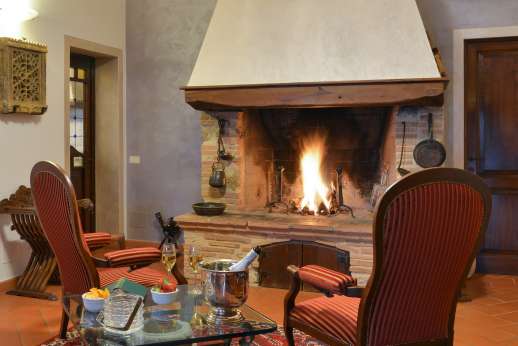 San Leolino (x 10 people) with Staff and Cook - First floor landing with open fire by the formal dining area