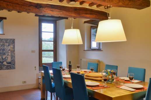 Villa al Monte - Lounge through to the dining room.