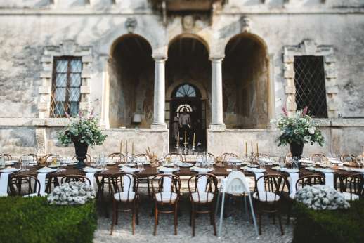Weddings at Villa Zambonina (x 18 people) - Outside dining