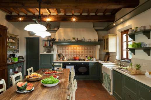 Casa Tara - main house, a very well equipped kitchen.