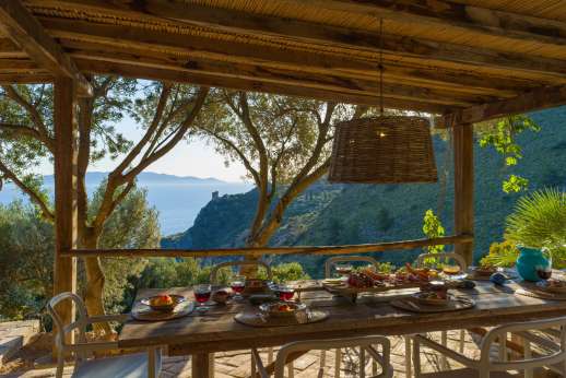 Spini Bianchi - Views while al fresco dining.