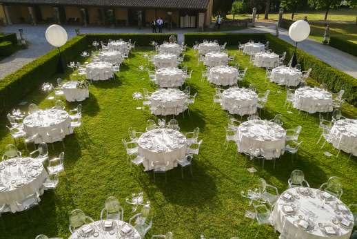 Weddings at Torre della Duchessa - Tables set in the gardens