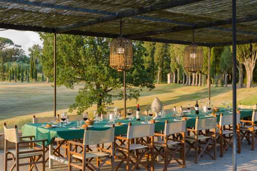 Poggio Ai Grilli - Enjoy your meals outdoors in the shaded dining area