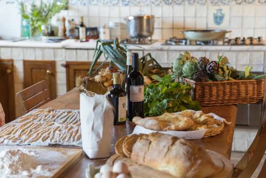 Poggio Ai Grilli - Have fresh food prepared at the villa!