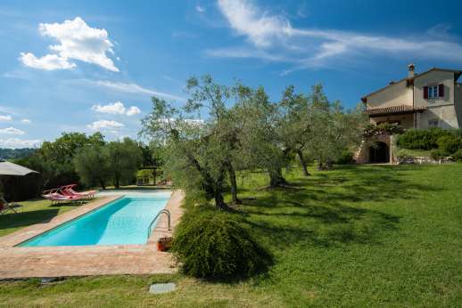 Acqua E Miele | Luxury Villa with Pool | Tuscany Now & More
