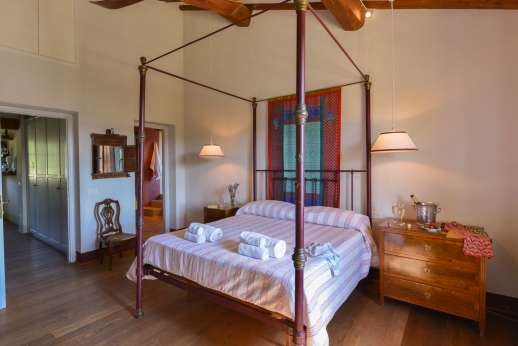 Acqua e Miele - The second double bedroom on the first floor.