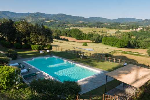 Villa Atena - Forestry first floor, air conditioned double bedroom with ensuite