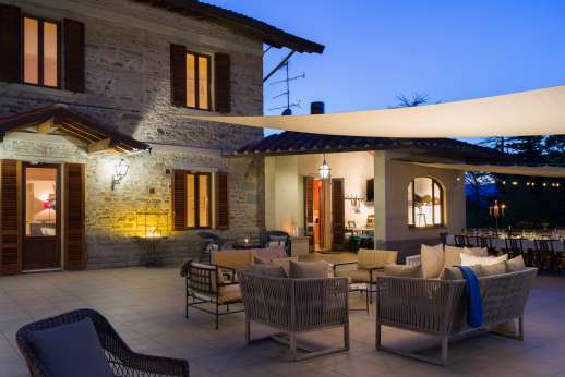 Villa Atena - Forestry first floor, air conditioned double bedroom with ensuite