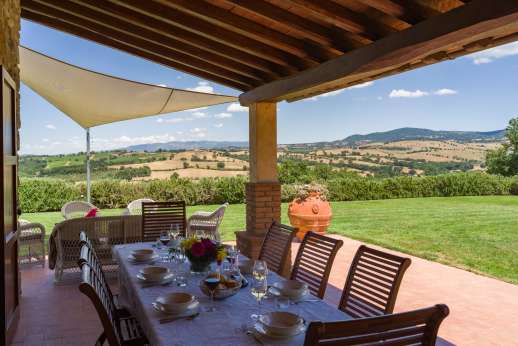 Il Chiesino - The dining loggia perfect for dining while enjoying beautiful panoramic views.