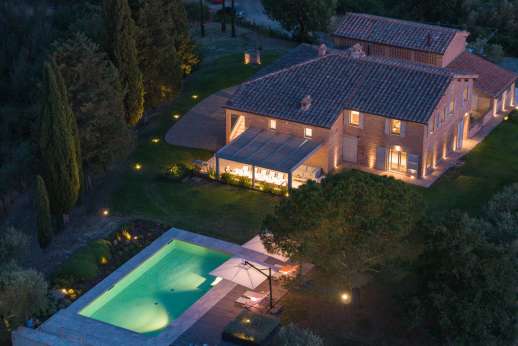 PodereSole - The lit grounds of PodereSole