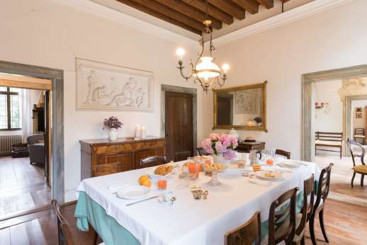 Villa Michiel - Air conditioned dining room.