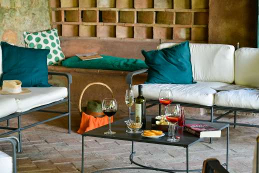 La Gattaiola - One of the many areas to enjoy al fresco meals.