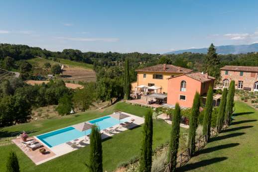 Podere Brogi - The buildings of Podere Brogi, service building, main house and guesthouse