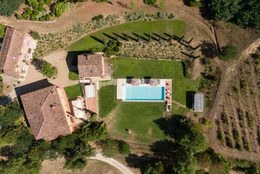 Podere Brogi | 7 Bed Luxury Villa with Pool | Chianti