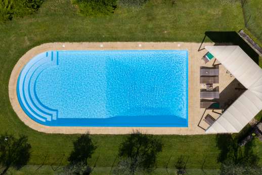 La Villa Di Petroio (x 16 people) with Staff & Cook