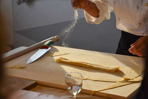 La Villa Di Petroio (x 16 people) with Staff & Cook