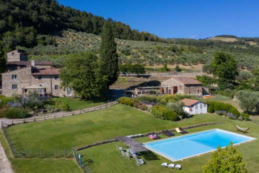 Villa Il Borgo di Petroio, Villas in Florence, villas to rent in italyVilla Il Borgo di Petroio, Villas in Florence, villas to rent in italy