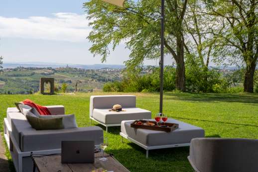 Tenuta Almabrada - Shaded seating area also has magnificent views