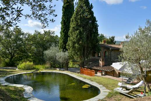 Delpietre - Situated in eastern Tuscany makes Delpietre ideally placed for excursions into some of the region’s smaller countryside towns