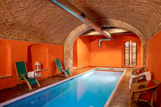 La Fattoria di Sarteano - The lower ground floor houses the in door swimming pool