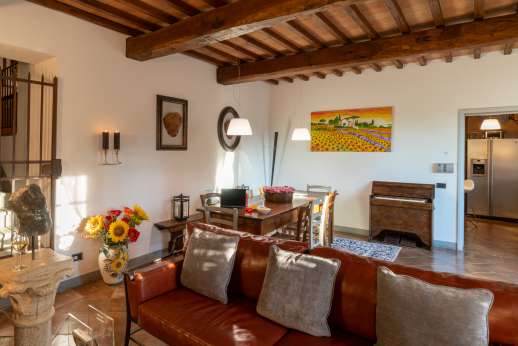 Rosso Fiorentino - Dining table in the open sitting and dining room