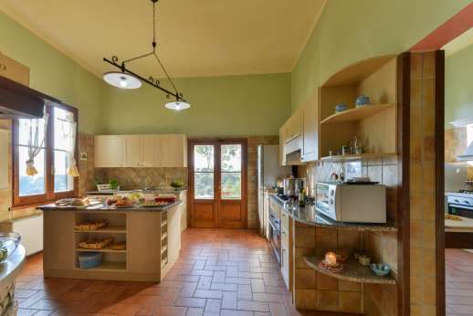 Villa Astori - Tuck into local delights