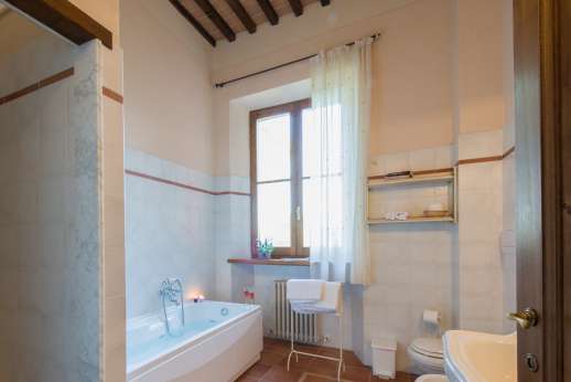 Villa Astori - An en suite bathroom.