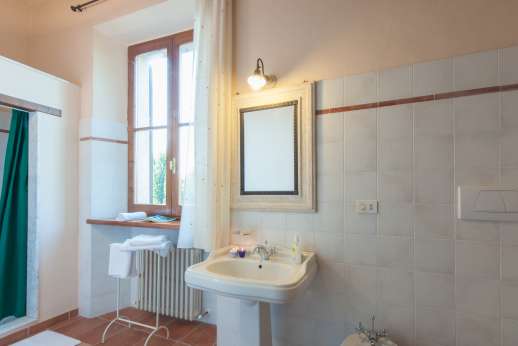 Villa Astori - An en suite bathroom.