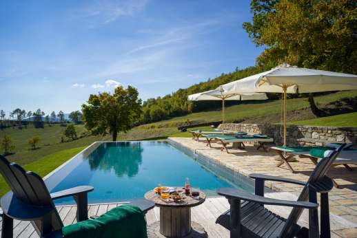 La Palazza Nel Cielo - Relax by the pool