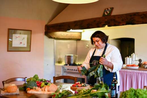 Gugliaie (x 14 people) with Staff and Cook - Your cook that is included in your rental shall prepare typical Tuscany dishes for you