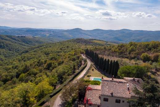 Villa Bracciano - Unforgettable uninterrupted views of Radda in Chianti.