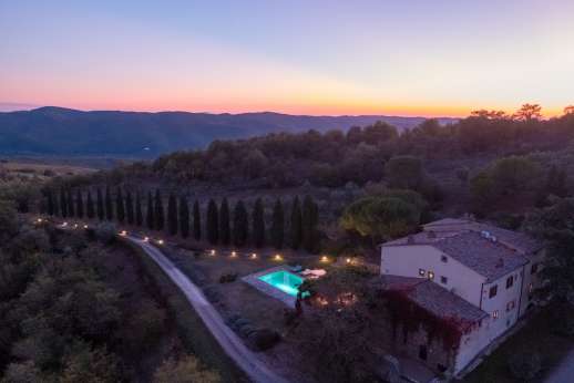 Villa Bracciano - Relax, swim and sunbathe surrounded by these wonderful views!