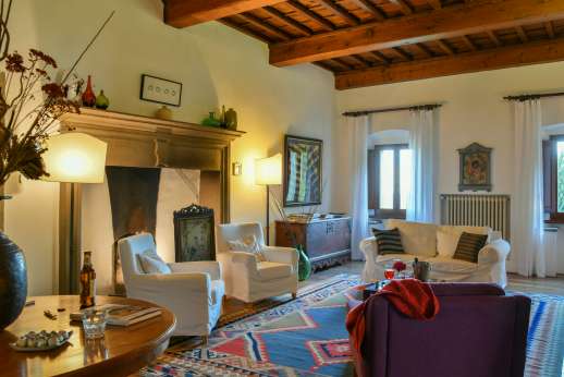 Villa Bracciano - Another view of the TV room.
